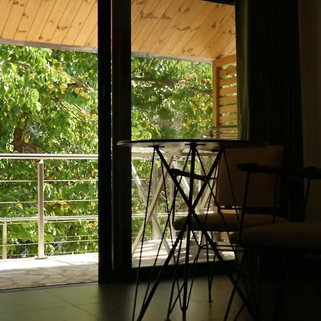Life On Himare