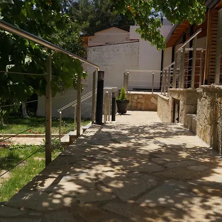 Life On Himare